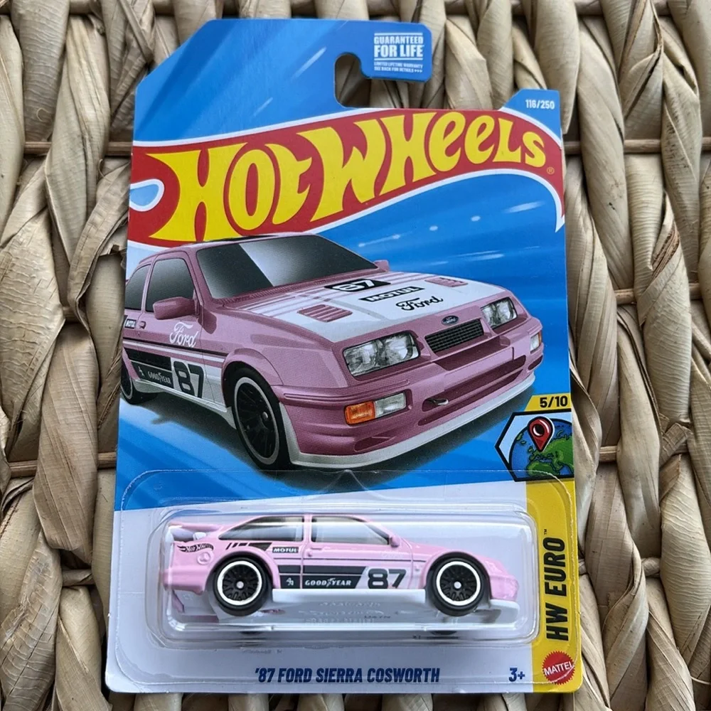 87 1987 Ford Sierra Cosworth Pink Race Car Hot Wheels Hotwheels HW Euro 2026 New